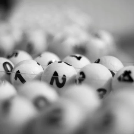 Rezultate Loto 23 Noiembrie 2025 –  Loto 6 din 49, Joker și Loto 5 din 40