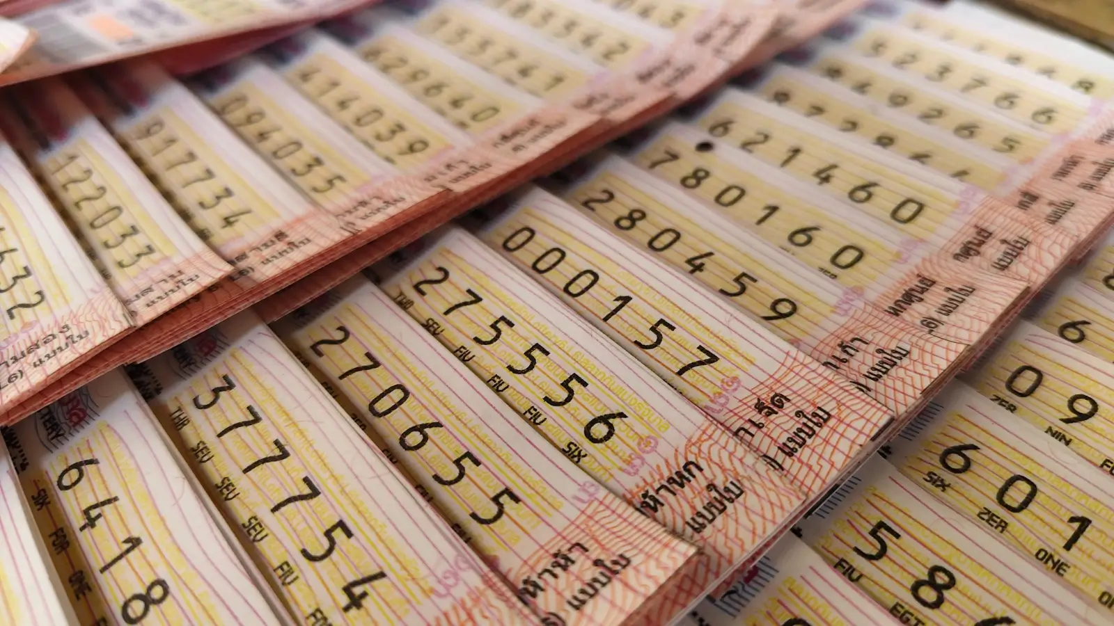 Rezultate Loto 30 Noiembrie 2025 – Loto 6 din 49, Joker și Loto 5 din 40