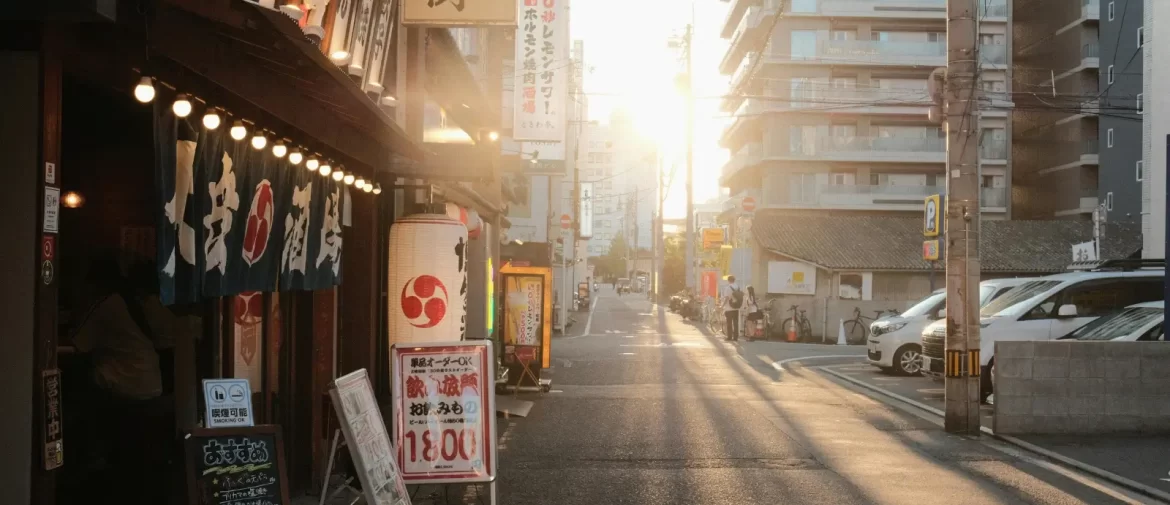 Un bărbat din Japonia a câștigat 3,8 milioane de dolari la Loto și a trait luni de zile în lux fără ca soția să știe