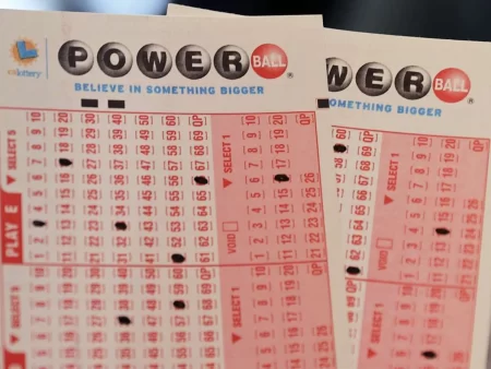 S-a câștigat al doilea cel mai mare premiu din istoria Powerball – 1,8 miliarde dolari